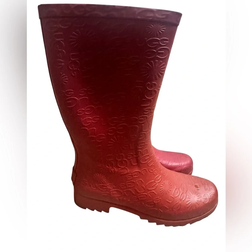 UGG Red Boots Waterproof Ribber Spellout Print Size 6
